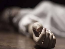 शिवपुरी में 12वीं के छात्र ने लगाई फांसी, सुसाइड नोट भी बरामद शिवपुरी में 12वीं के छात्र ने लगाई फांसी, सुसाइड नोट भी बरामद