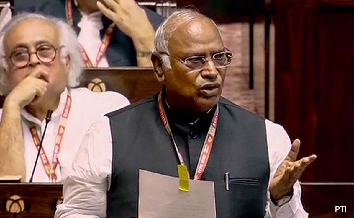 AAP-Congress Punjab Fight Goes National, Mallikarjun Kharge Weighs In