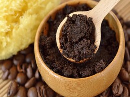 चाहती हैं कि बिना पार्लर जाए ही चमक जाए चेहरा, तो कॉफी को बस इन 3 तरीकों से लगाकर देख लीजिए  चाहती हैं कि बिना पार्लर जाए ही चमक जाए चेहरा, तो कॉफी को बस इन 3 तरीकों से लगाकर देख लीजिए