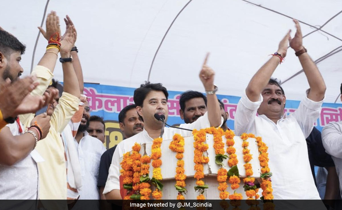 "<i>Nafrat Ka Saman</i>": J Scindia's Attack On Congress' "<i>Mohabbat ki Dukan</i>"