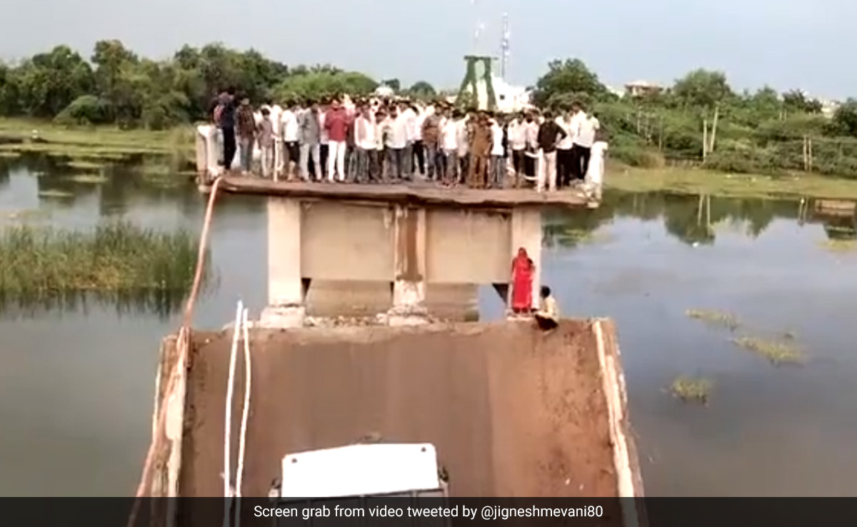 4 Injured After Part Of Bridge In Gujarat's Surendranagar Collapses: Cops