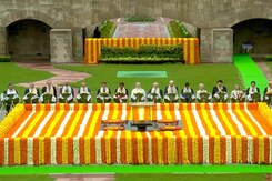 World Leaders Pay Tribute To Mahatma Gandhi At Raj Ghat World Leaders Pay Tribute To Mahatma Gandhi At Raj Ghat