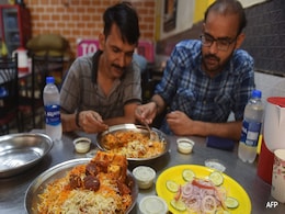 Pakistani Biryani: Rivals Fight For Customers With Meat, Rice, and Spice Pakistani Biryani: Rivals Fight For Customers With Meat, Rice, and Spice