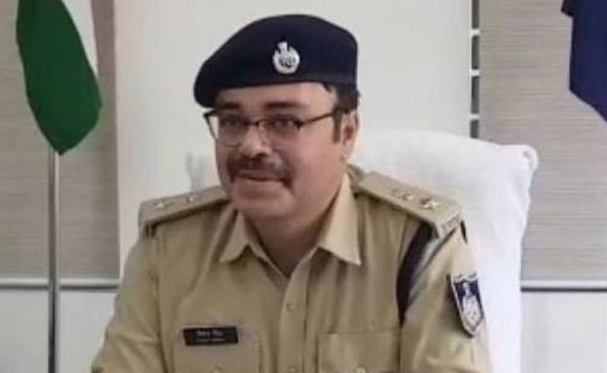 रीवा : चुनावी तैयारियों में जुटा प्रशासन, 2000 से ज्यादा अपराधियों पर हुई कार्रवाई