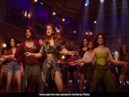 Sanya Malhotra, Who Co-Stars With Shah Rukh Khan In <i>Jawan</i>, Reveals She Once Gate Crashed His Event Sanya Malhotra, Who Co-Stars With Shah Rukh Khan In <i>Jawan</i>, Reveals She Once Gate Crashed His Event