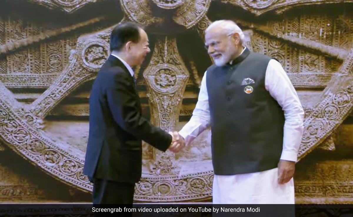 At Welcome Handshake For G20 Leaders, India Showcases Konark Wheel