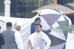 Parineeti-Raghav Wedding: Curtained Boats Take <i>Baraat</i> To Lake Palace Parineeti-Raghav Wedding: Curtained Boats Take <i>Baraat</i> To Lake Palace