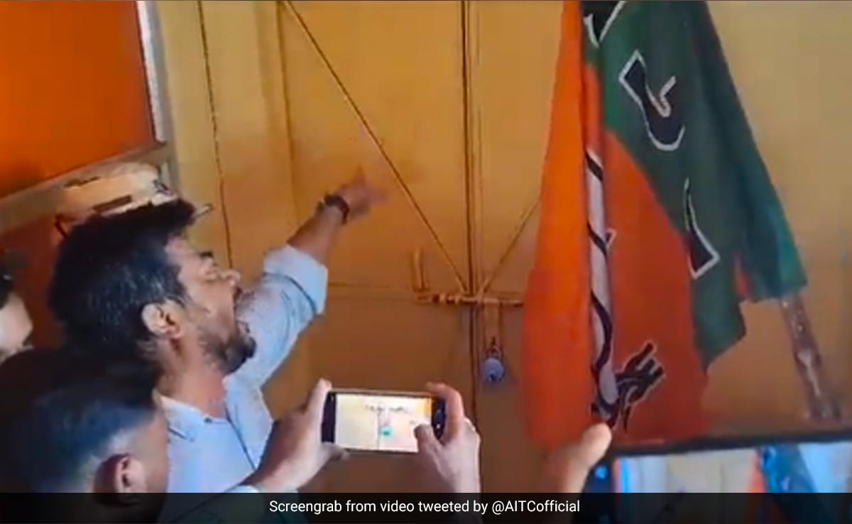 Union Minister Subhas Sarkar Locked Up In Party Office By Bengal BJP Workers