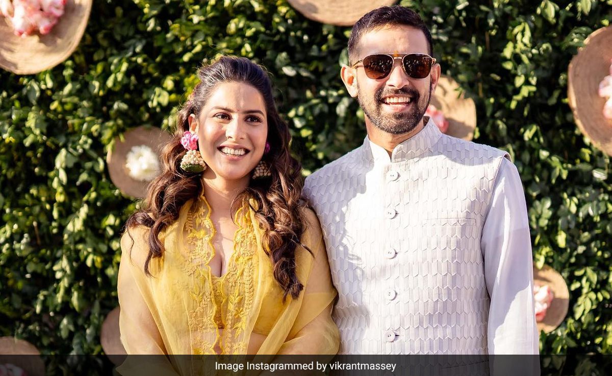 Actor Vikrant Massey And Wife Sheetal Thakur Announce Pregnancy:"New Beginnings"