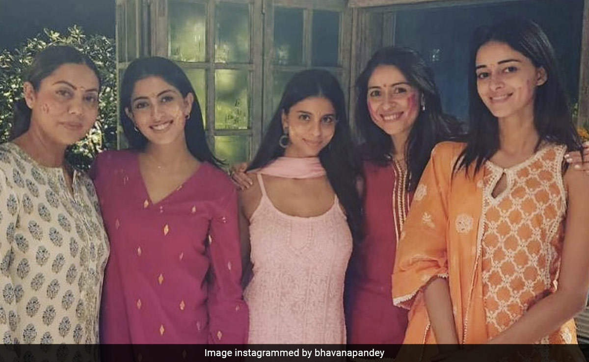 Ganesh Chaturthi 2023: Gauri Khan, Suhana, Navya And Other Stars At Ananya Panday's <i>Puja</i>