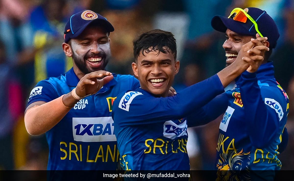IND vs SL, Asia Cup 2023: कौन हैं डुनिथ वेललेज जिन्होंने अपनी मिस्ट्री गेंद से आधी टीम इंडिया को दिखाई पवेलियन की राह