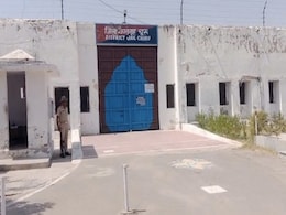 चूरू जेल में पोक्सो के आरोपी ने की आत्महत्या, बाथरूम में तौलिए से लटका मिला शव चूरू जेल में पोक्सो के आरोपी ने की आत्महत्या, बाथरूम में तौलिए से लटका मिला शव