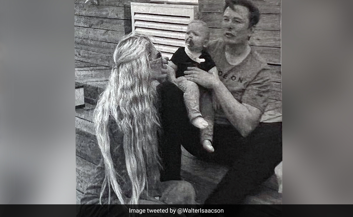Elon Musk, Father Of 11, Wants "Smart People" To Have Children, Reveals Biography