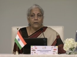 भारत का विदेशी ऋण-सेवा अनुपात 5.3 प्रतिशत के संतोषजनक स्तर पर : वित्त मंत्री निर्मला सीतारमण भारत का विदेशी ऋण-सेवा अनुपात 5.3 प्रतिशत के संतोषजनक स्तर पर : वित्त मंत्री निर्मला सीतारमण