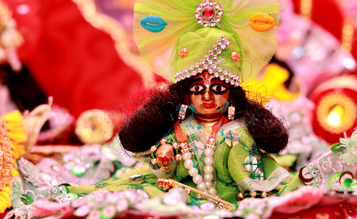 Happy Janmashtami 2023: सभी को भेजिए श्रीकृष्ण जन्माष्टमी के दिन ये खास संदेश, भक्तिभाव से भर उठेगा मन 