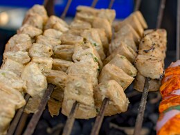 अब बाहर जाकर नहीं खानी पडे़गी सोया चाप, इस रेसिपी से घर पर बनेगी मार्केट जैसी Soya Chaap अब बाहर जाकर नहीं खानी पडे़गी सोया चाप, इस रेसिपी से घर पर बनेगी मार्केट जैसी Soya Chaap