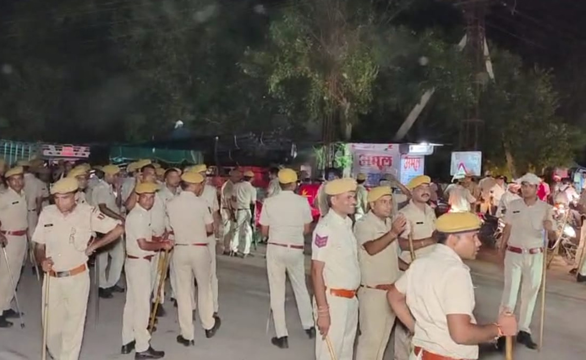 मंत्री के आवास पर कूच का ऐलान, बारां में देर रात कलेक्टर ने लगाई धारा-144, चप्पे-चप्पे पर पुलिस तैनात