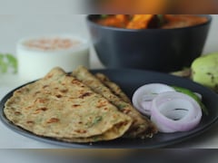 सुबह की भागदौड़ में बनाएं टेस्टी 'गाजर चीज पराठा', बिना स्टफिंग के झटपट होगा तैयार