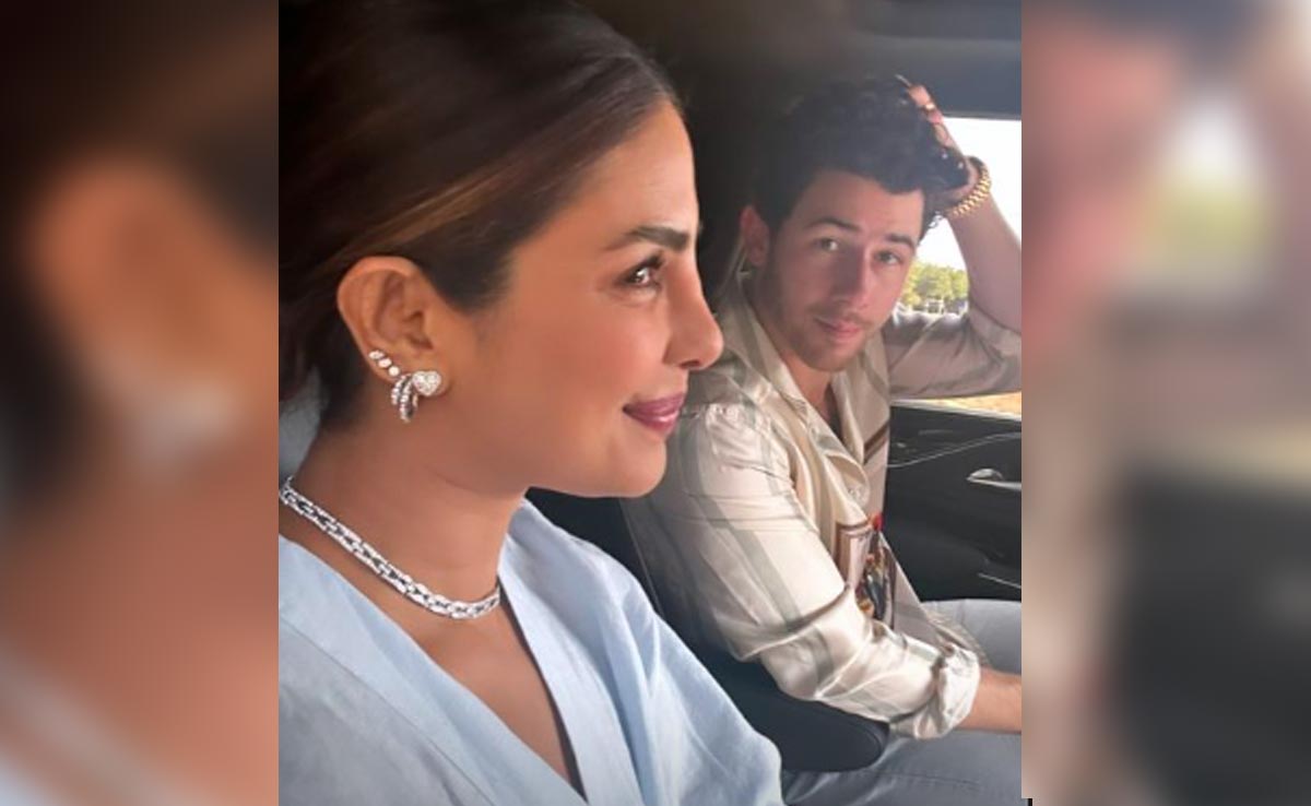 Nothing To See Here, Just Priyanka Chopra Showing Off Her Diamonds