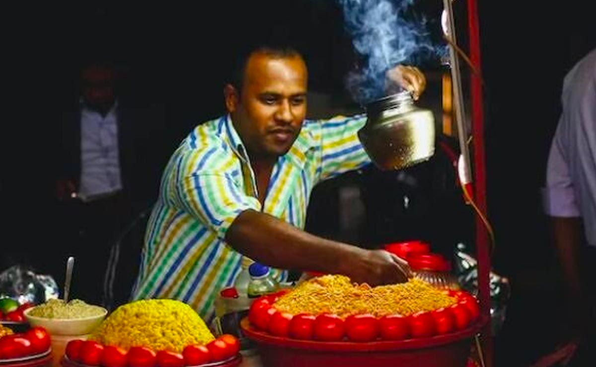 अगर आप फूड लवर हैं तो एक बार जरूर करें MP के इन फेमस डिशों को ट्राई...