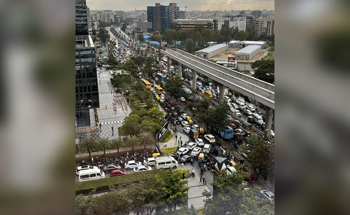 Bengaluru Hit By Massive Traffic Jam Ahead of Long Weekend