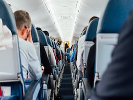 Flight Passenger Disgusted After Man Puts His ''Smelly'' Feet On Her Armrest Flight Passenger Disgusted After Man Puts His ''Smelly'' Feet On Her Armrest