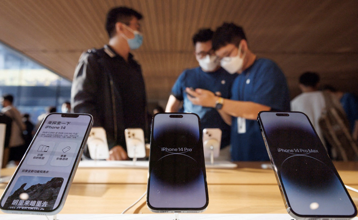 Apple Shares Fall Sharply Amid Reports Of China Widening iPhone Curbs