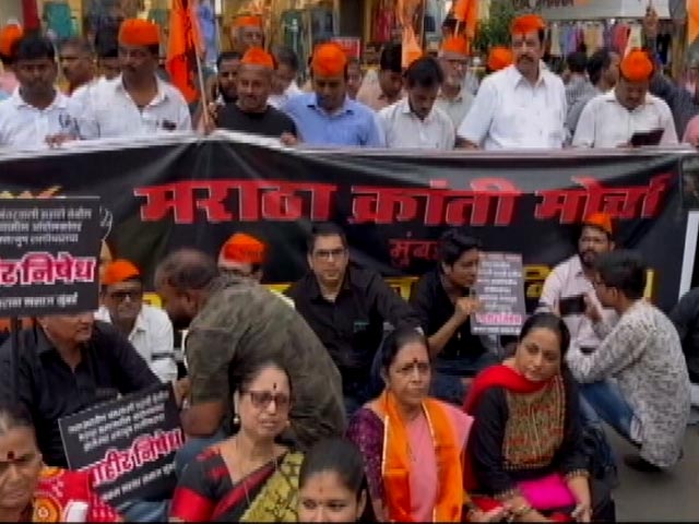 मराठा आरक्षण को लेकर महाराष्ट्र के कई ज़िलों में प्रदर्शन, जालना में लाठीचार्ज से बवाल