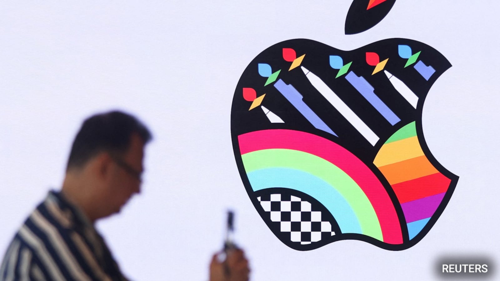 Apple Probe Notice Sent To Apple, Probe Started: IT Secretary On iPhone