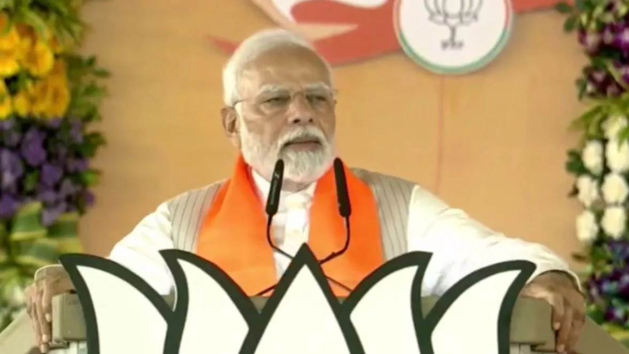 Bhopal में PM Modi ने साधा Congress पर निशाना, कहा 'देश की उपलब्धियां कांग्रेस को पसंद नहीं'