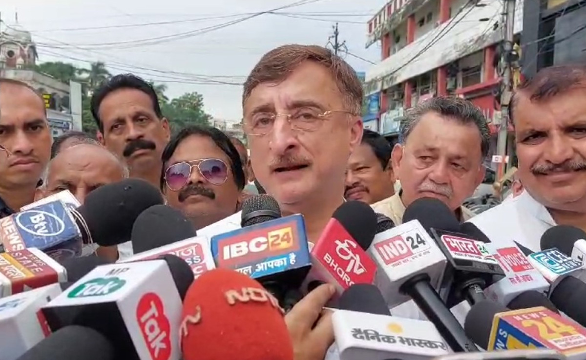 वन नेशन वन इलेक्शन पर विवेक तन्खा ने कसा तंज, कहा- बीजेपी इलेक्शन को लेकर है कन्फ्यूज