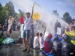 Climate Activists Block Dutch Highway In Major Protest Climate Activists Block Dutch Highway In Major Protest