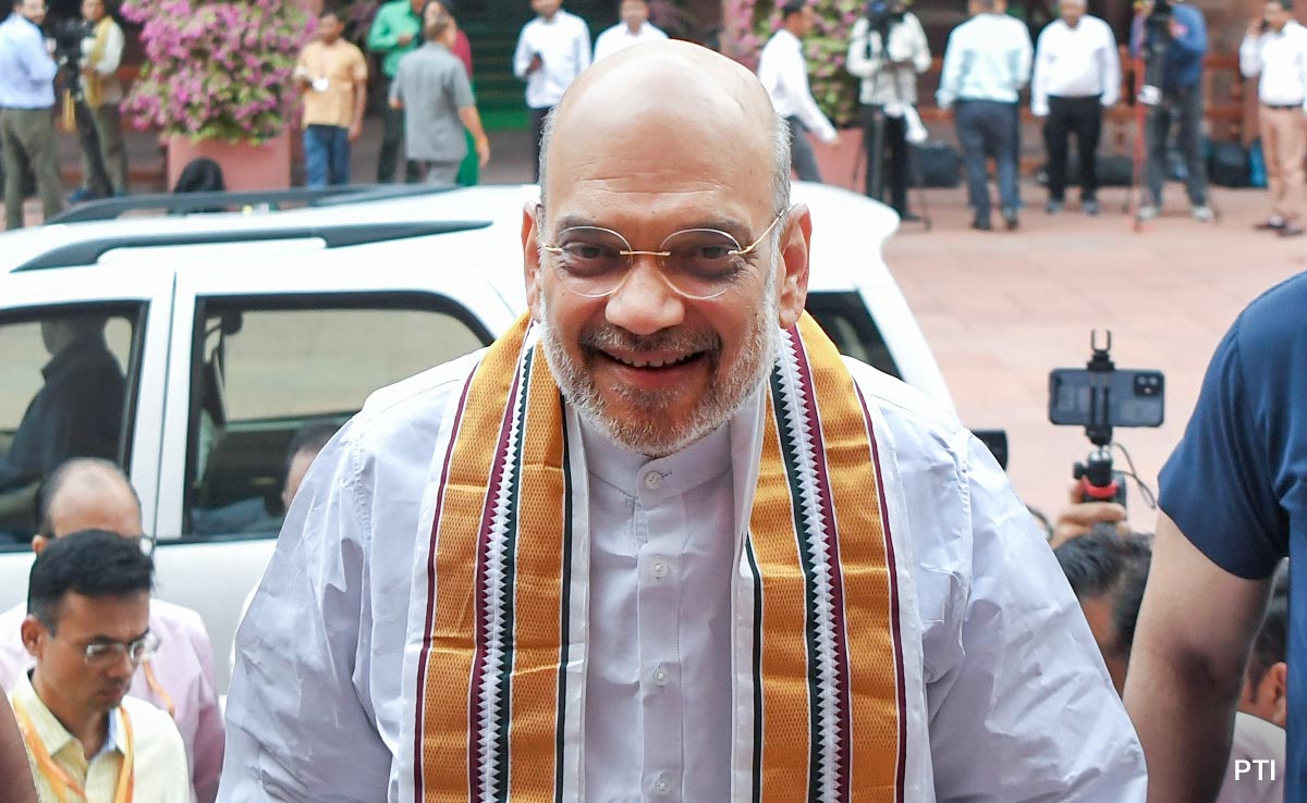"Prosperity And Harmony": Amit Shah, Rajnath Singh Share Holi Wishes