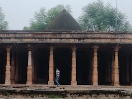 MP में धार की जिस भोजशाला का सर्वे ASI ने किया, जानिए उसका विवाद आखिर क्या है? ये रहा पूरा घटनाक्रम MP में धार की जिस भोजशाला का सर्वे ASI ने किया, जानिए उसका विवाद आखिर क्या है? ये रहा पूरा घटनाक्रम