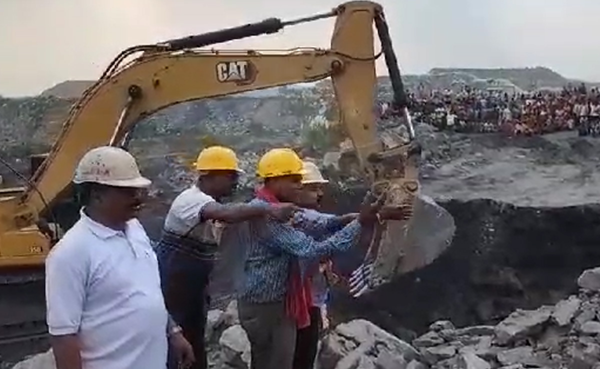 No Toilet At Home, 3 Jharkhand Women Buried Alive In Field As Land Sinks