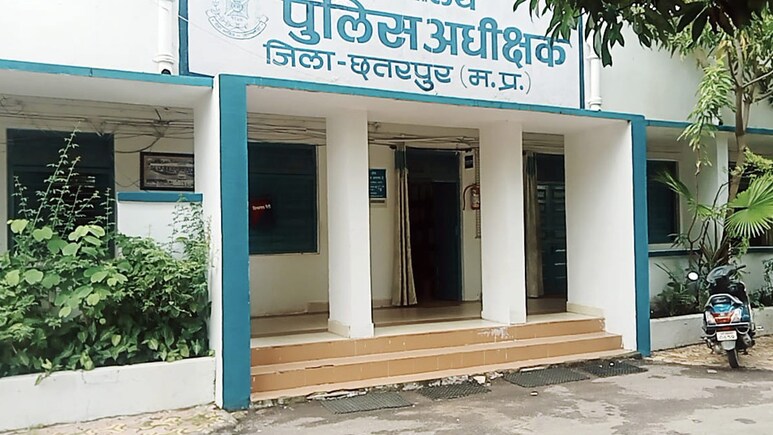 Chhatarpur: कमरे को गर्म रखने के लिए चूल्हा जलाकर सो रहे थे मजदूर, ऑक्सीजन की कमी से 2 की हुई मौत