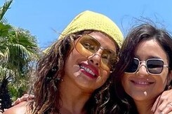 क्‍या बहन परिणीति की शादी में शामिल नहीं होंगी प्रियंका?