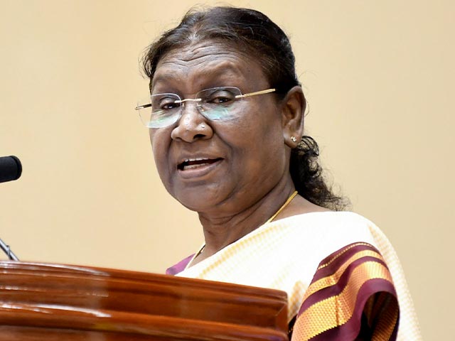 Video: राष्ट्रपति द्रौपदी मुर्मू का रात्रिभोज, कैबिनेट, राज्य मंत्रियों समेत कई विपक्षी मुख्यमंत्रियों को न्योता