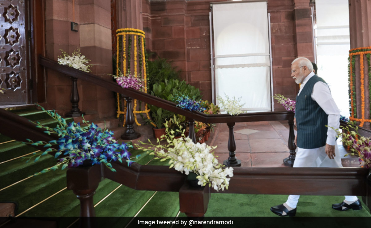 "We Remember The Iconic...": PM Modi On Old Parliament Building