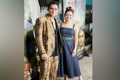 तमन्ना और विजय वर्मा की डेट...हाथों में हाथ डाले पोज देते दिखे कपल तमन्ना और विजय वर्मा की डेट...हाथों में हाथ डाले पोज देते दिखे कपल