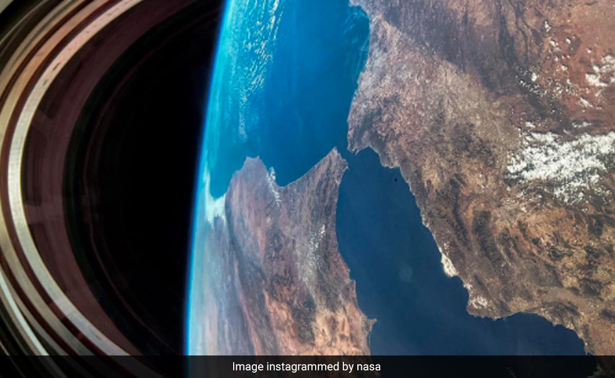 ''Window Seat'': NASA Shares Fascinating Pic Of Earth Captured From SpaceX Dragon Endurance