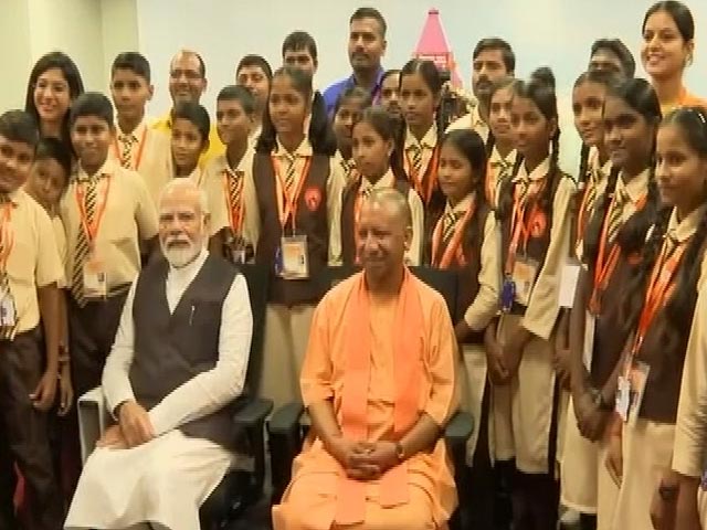 PM मोदी ने किया अटल आवासीय विद्यालयों का उद्घाटन, प्रधानमंत्री ने किए बच्चों से संवाद