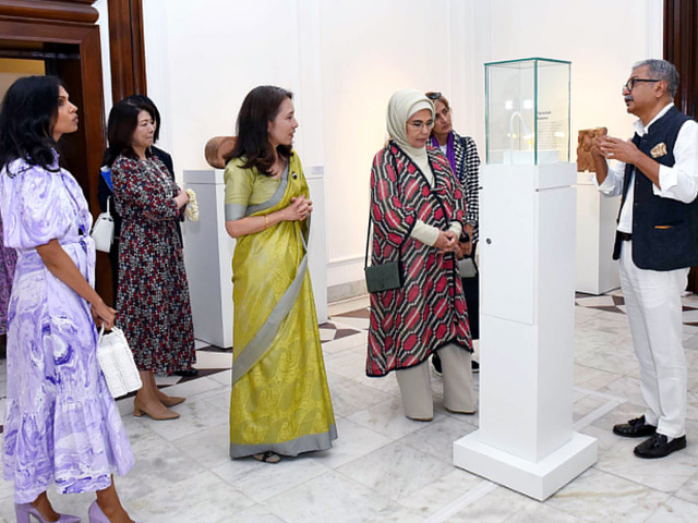 G20 Leaders' Wives Witness The Grandeur Of India's Modern Art
