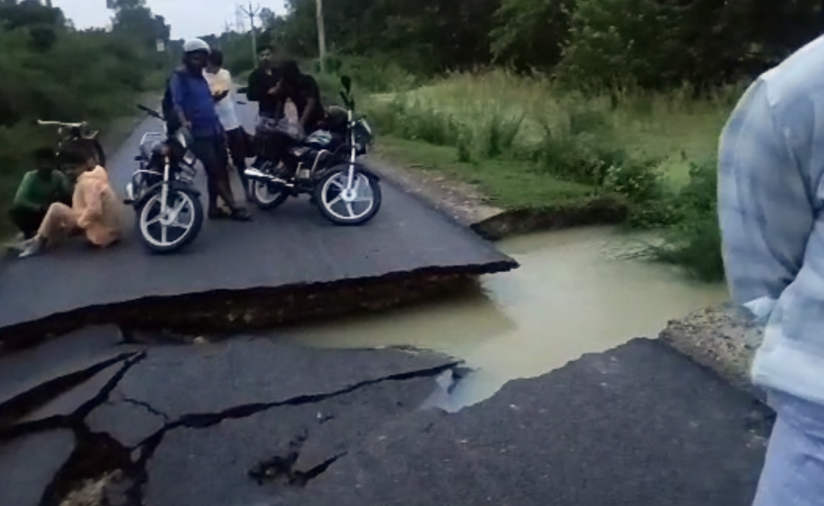 Video: Heavy Rain Washes Away 4 Km Stretch Near UP's Barabanki