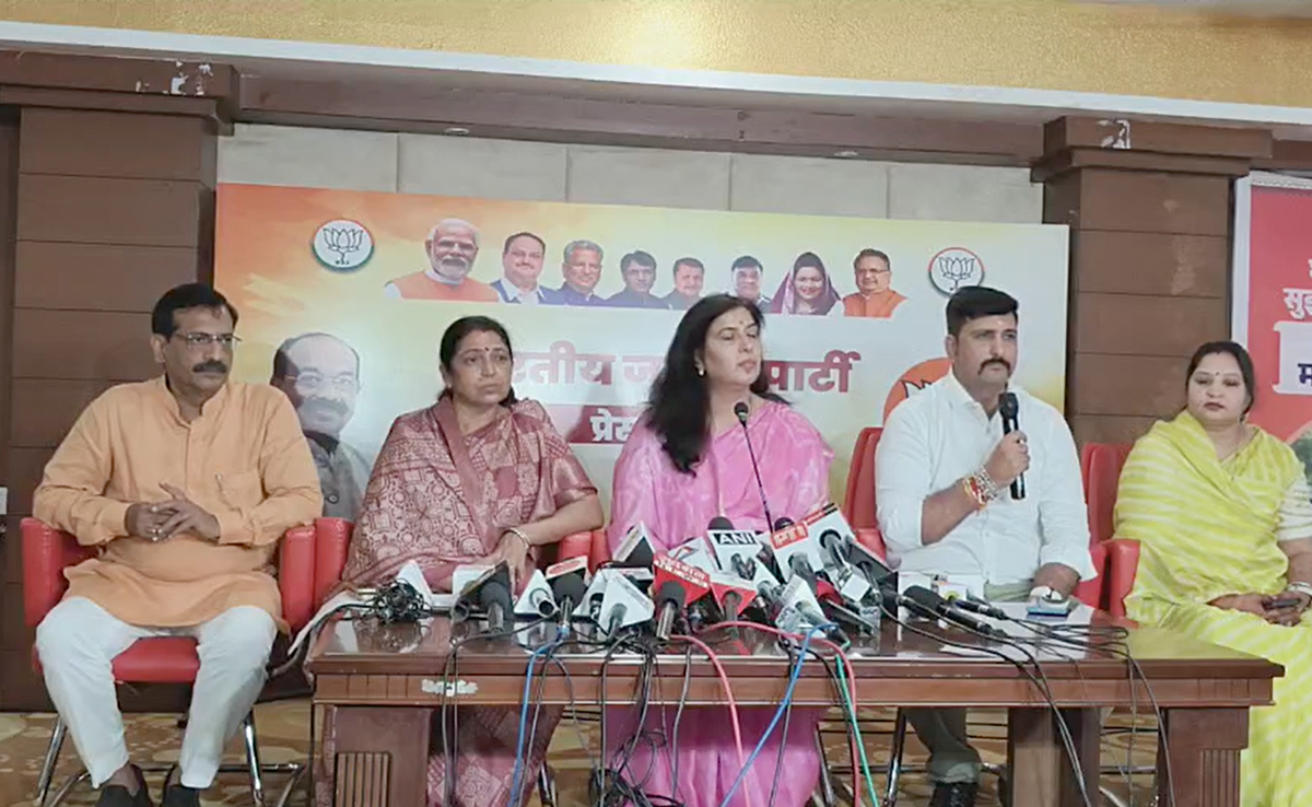 मल्लिकार्जुन खरगे के छत्तीसगढ़ आने से पहले BJP ने पूछे 9 सवाल, कांग्रेस ने भी किया पलटवार
