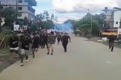 Manipur Protesters Seek Release Of 5 Arrested Men, Clash With Police Manipur Protesters Seek Release Of 5 Arrested Men, Clash With Police
