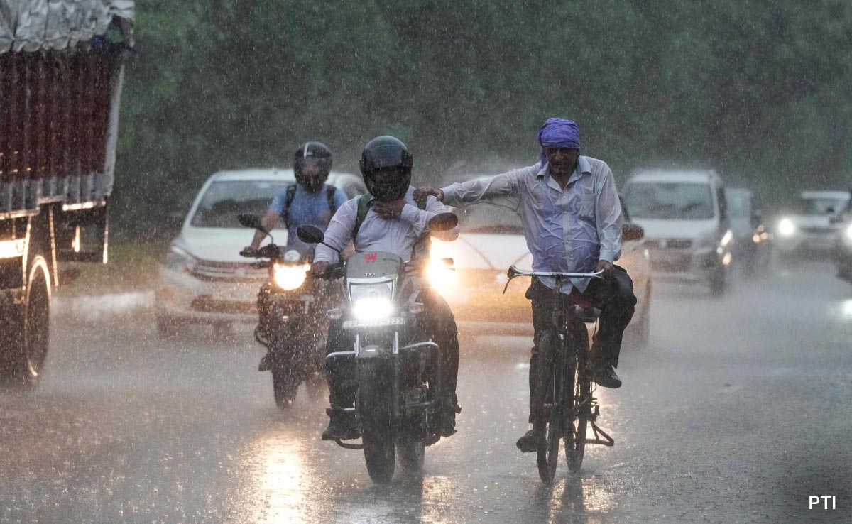 MP में आज भी जारी रहेगा बारिश का दौर, मौसम विभाग ने इन जिलों के लिए जारी किया येलो और ऑरेंज अलर्ट