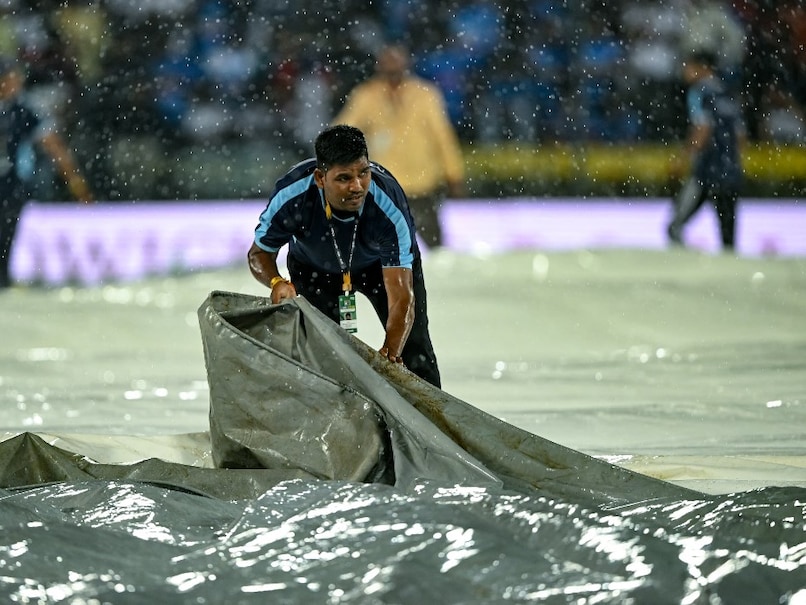 India vs Australia Live Score, 2nd ODI: Covers Being Removed But Match Starts Losing Overs