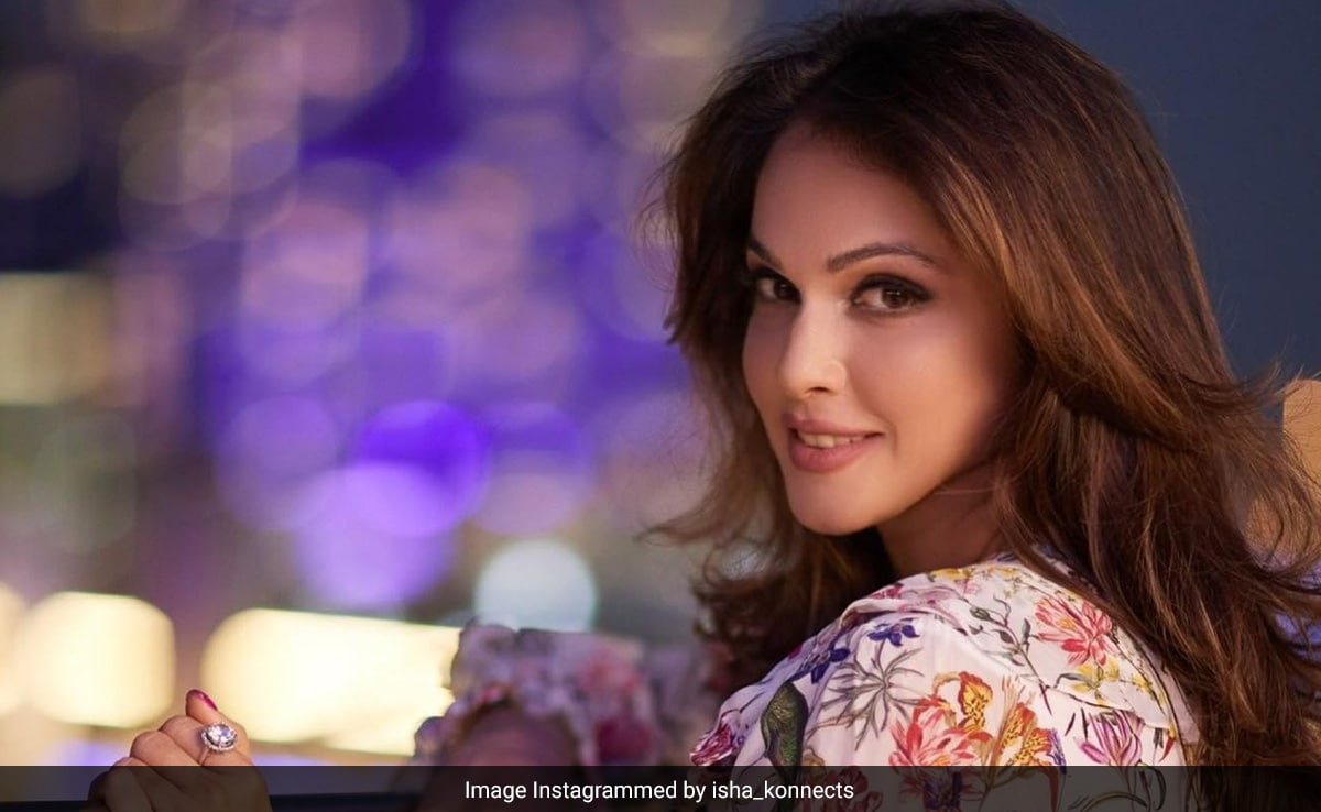 2 रुपये की इस चीज से मिलेगी बॉलीवुड सेलेब्स जैसी जवां स्किन, ईशा कोप्पिकर का ब्यूटी सीक्रेट, 40 में ये करके दिखती हैं 25 की