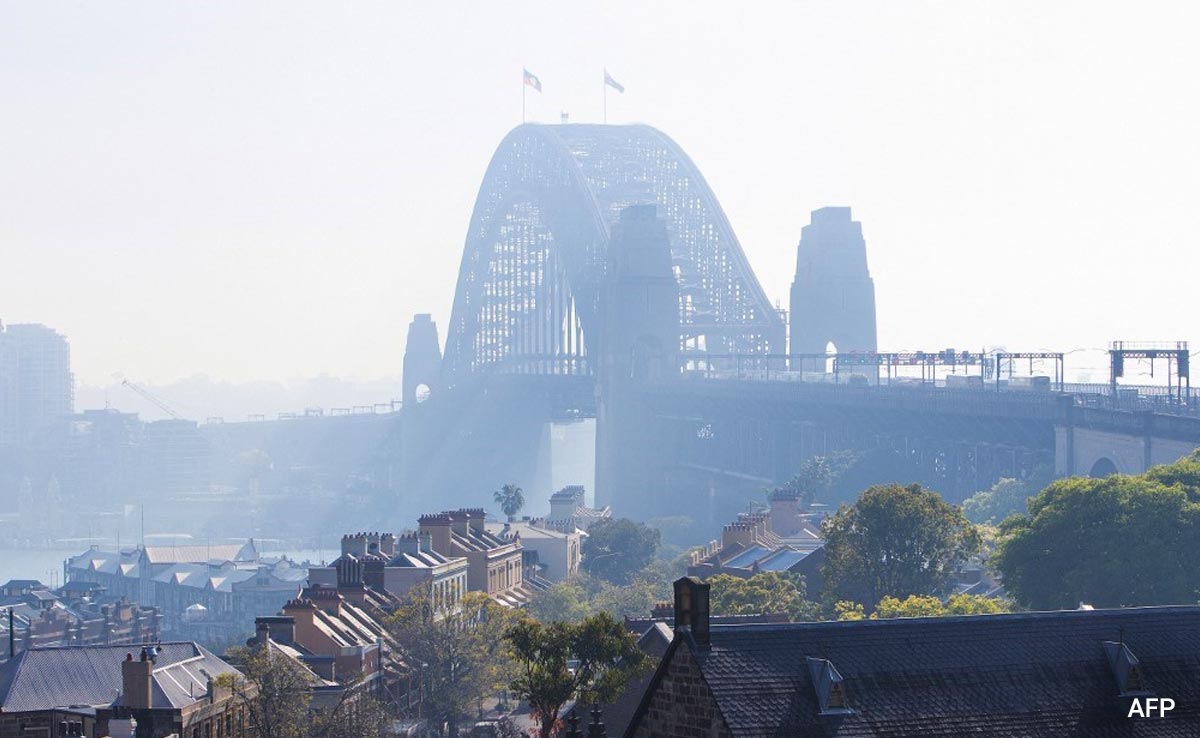 Smoke Blankets Sydney As Australia Prepares For "Most Intense" Bushfires